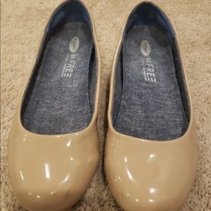 Dr. Scholl’s nude flats